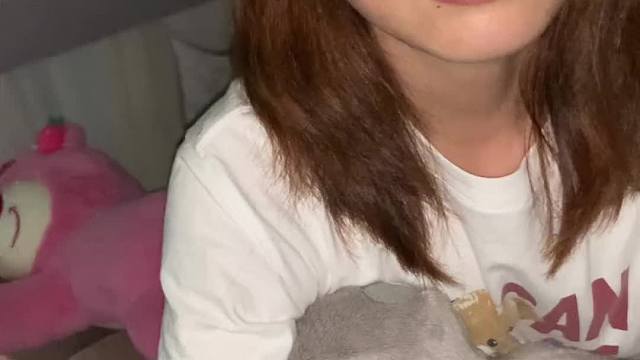 这个女孩跟了我十年，从来没有要求过我什么，即使在我们最贫困潦倒的时候她也没有过一句怨言，尤其是最近