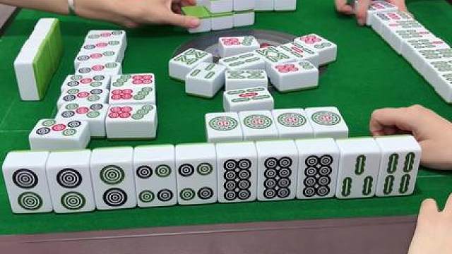 自摸也不要 #去打麻将的路上风都是甜的 #jj麻将 #打麻将的小仙女