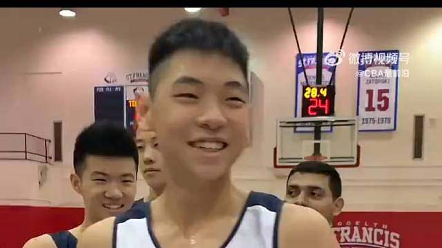 新赛季，崔永熙可以为我们介绍他的篮网队友了！中国球员再闯NBA！真是期待啊！！！