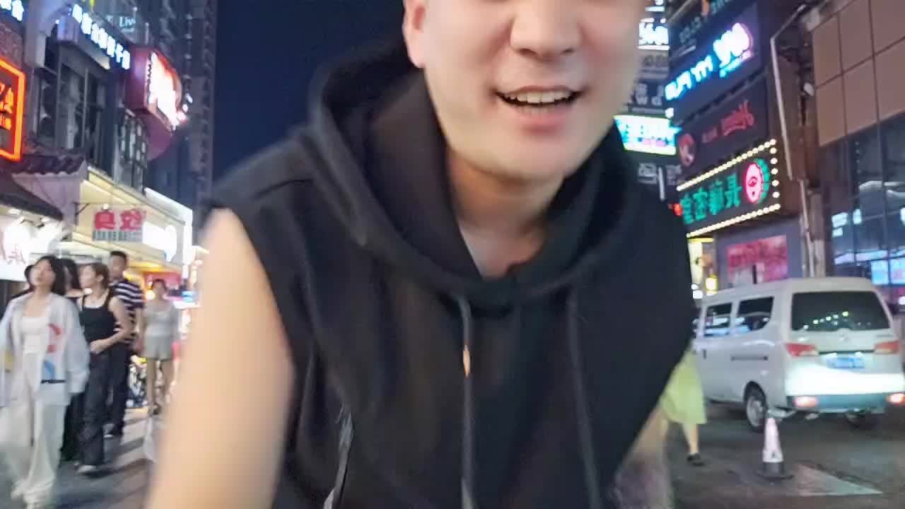 【盛世-户外小易】我居然为了挣钱做了100个深蹲？