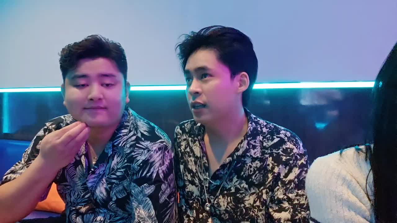 小胖来我们zkl我非常欢迎！