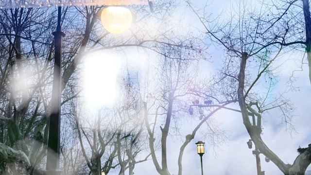 到点了，该emo了