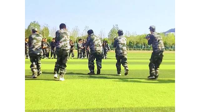 军训搞笑名场面，真是太好笑了！