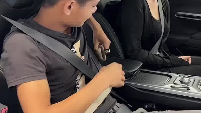 当你的朋友刚领驾照