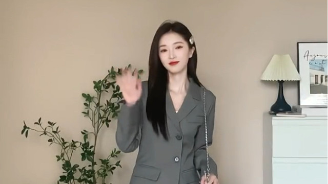 黑色好看还是灰色好看？