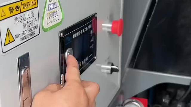 下雨车子进水了！到底是哪里进的水？