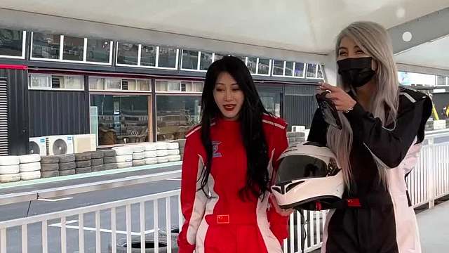 腿太长开不了卡丁车？这就是我的优势吧？