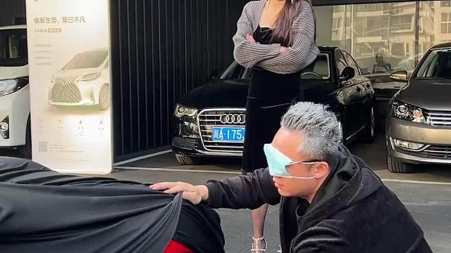 兄弟们，这车谁能猜出来？小姐姐故意的吧？