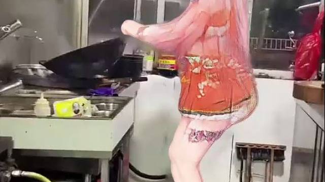 和扇宝结婚的第一天，非要亲自下厨给我做最拿手的西红柿炒蛋