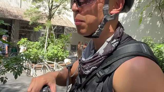 和骑行潮人们的趣味采访挑战，有没有你最中意的答案？#路人视角 #去街头接头 #布鲁克林精酿 #couldbeworse #街遛子啤酒