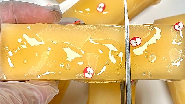 沉浸式剪一块橙汁苹果纳米条子