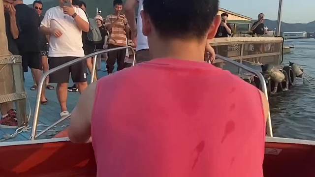 跟着同事们一起看看外面的世界