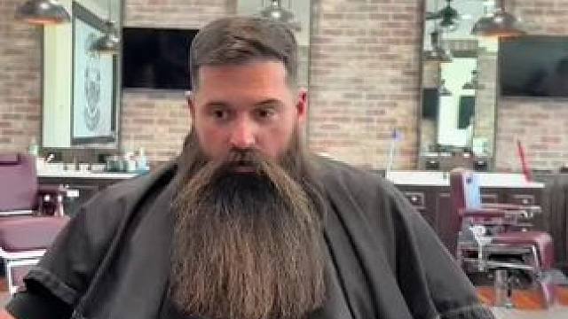 快两年的胡子刮了