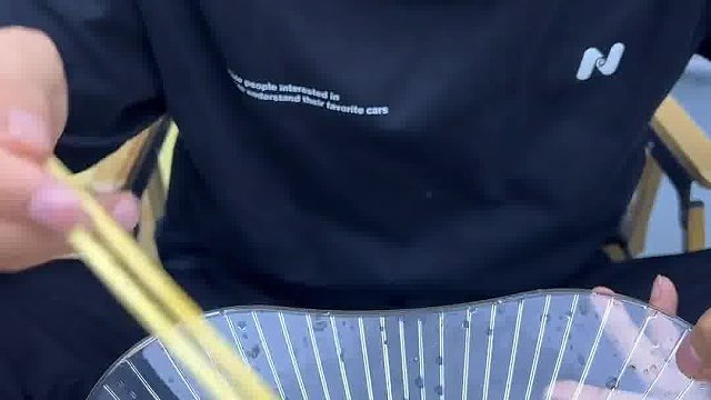 说好的喝口汤，怎么还打别的心思呢？