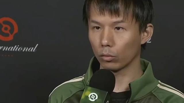 【Ti13】iG教练赛前采访：双冠王雪碧没什么特别的，都在败者组相遇了。