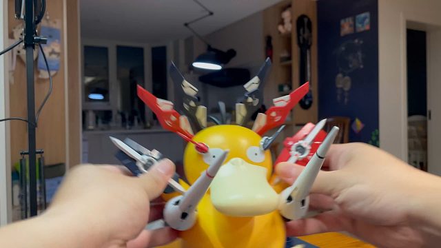 可达鸭Cos，GNX厄运式进阶型红蓝展示！