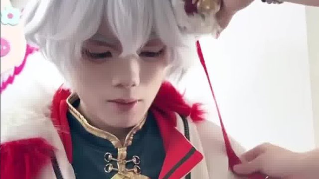 还挺可爱的哎 清清标准的娃娃脸 毫无违和感