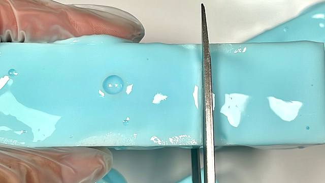 沉浸式剪一块海盐芝士史莱姆条子