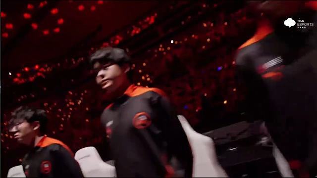 开幕式，选手就位