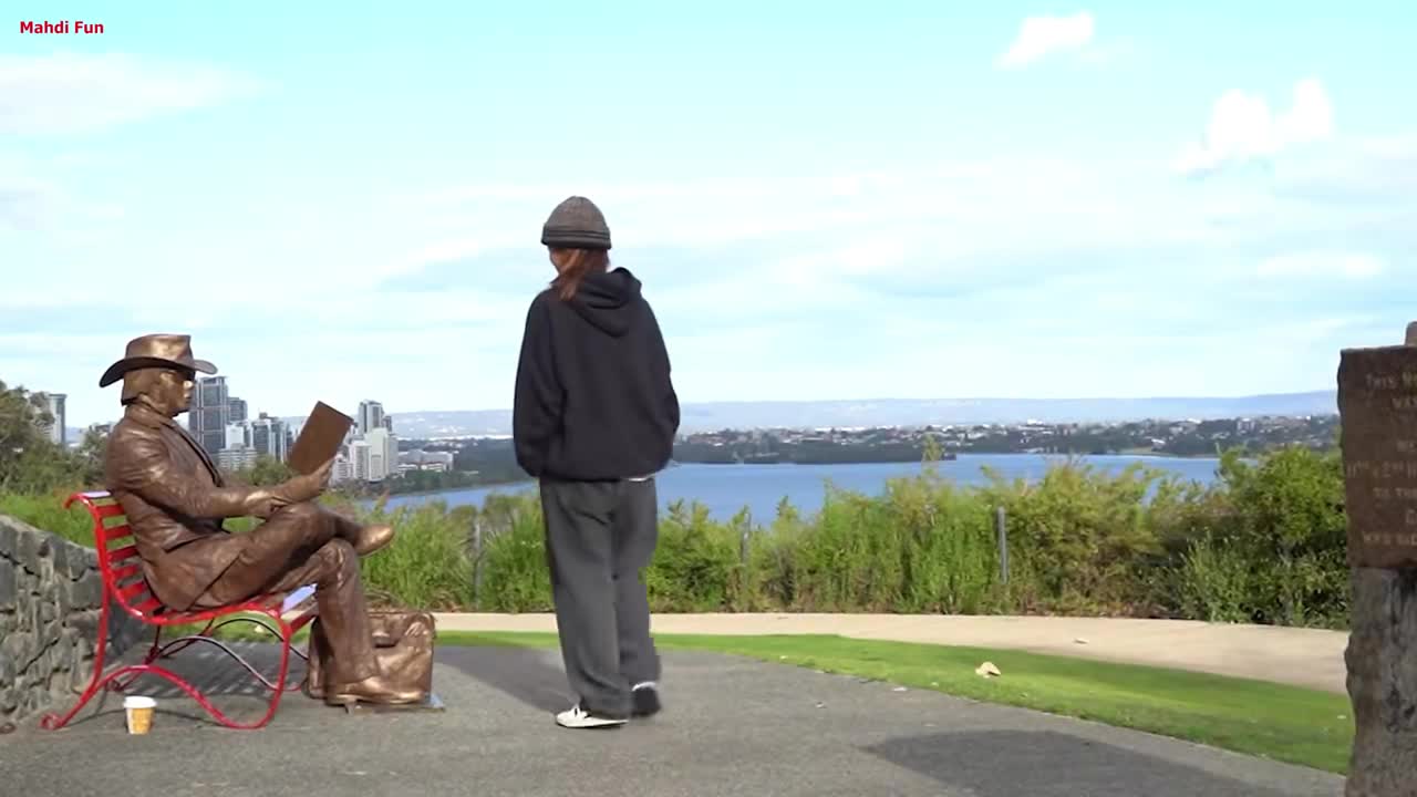 国外街头整蛊 (6)