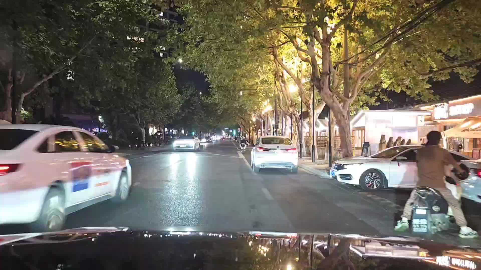 【子圣-798】今天去大网红餐厅吃饭？