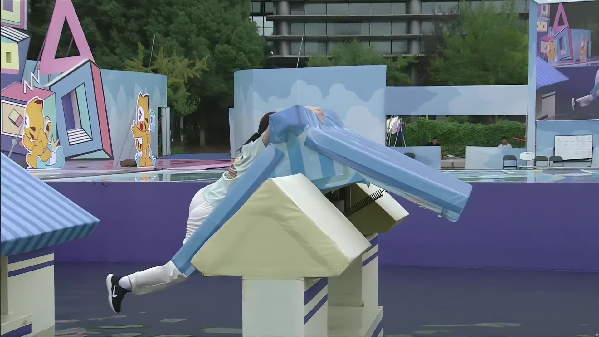 欣怡落水视频