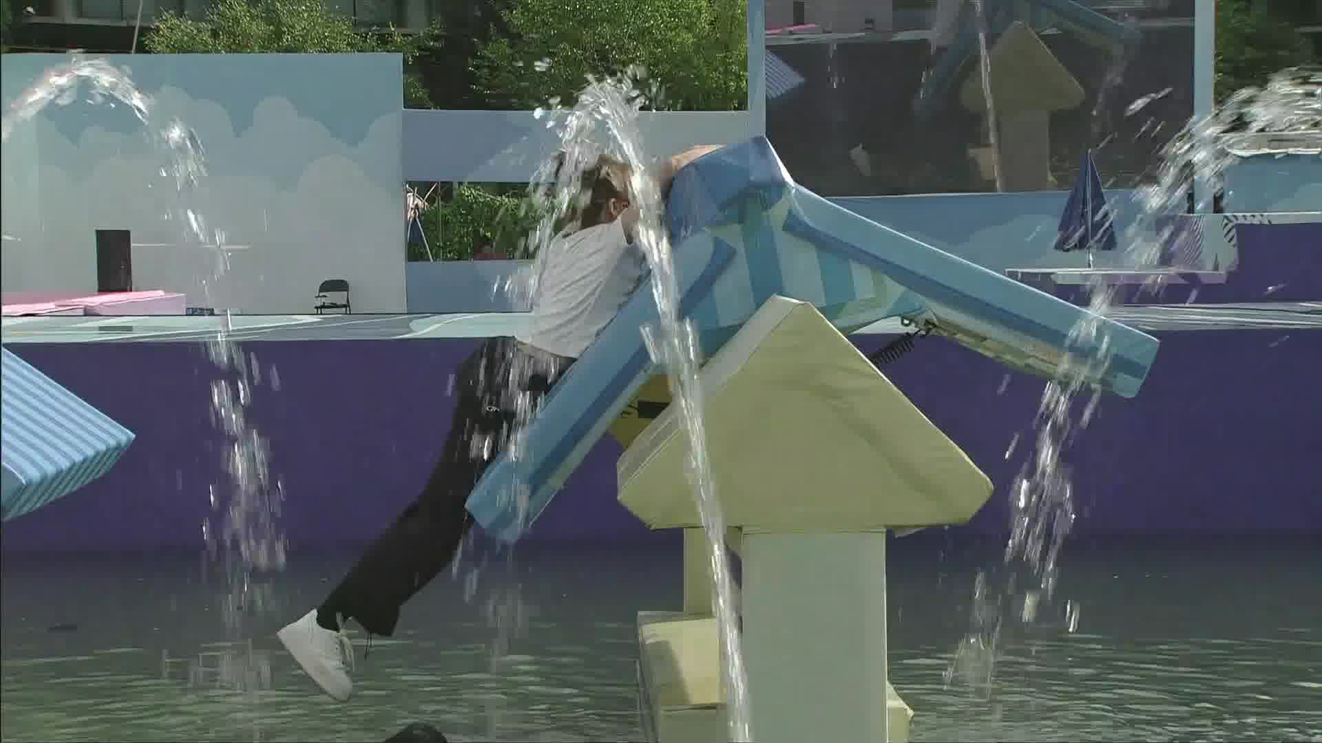 脸蛋不圆落水视频2