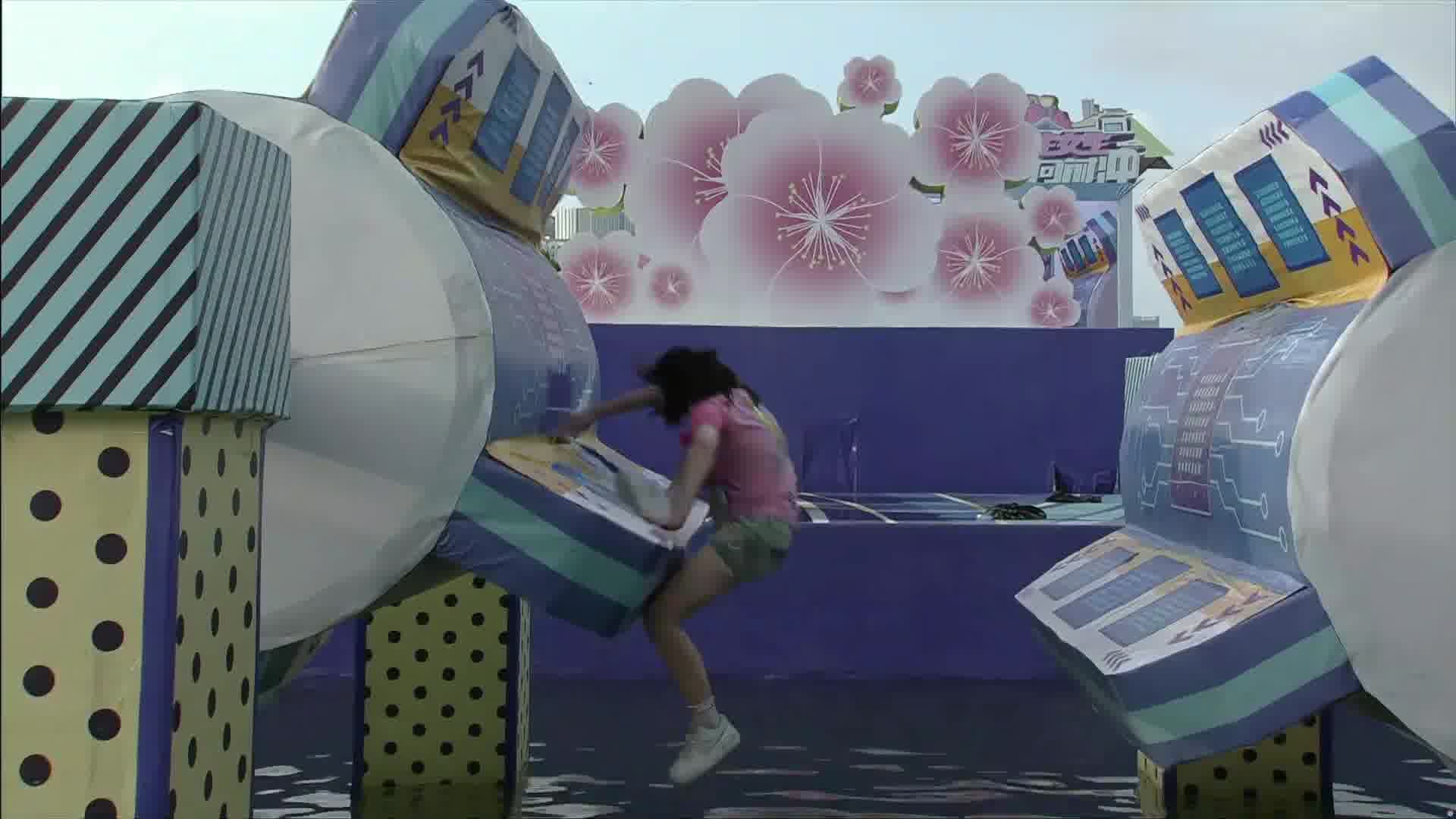 猪猪小悠落水视频