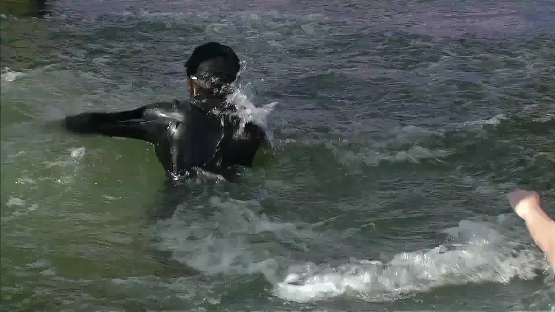 易安歆落水视频