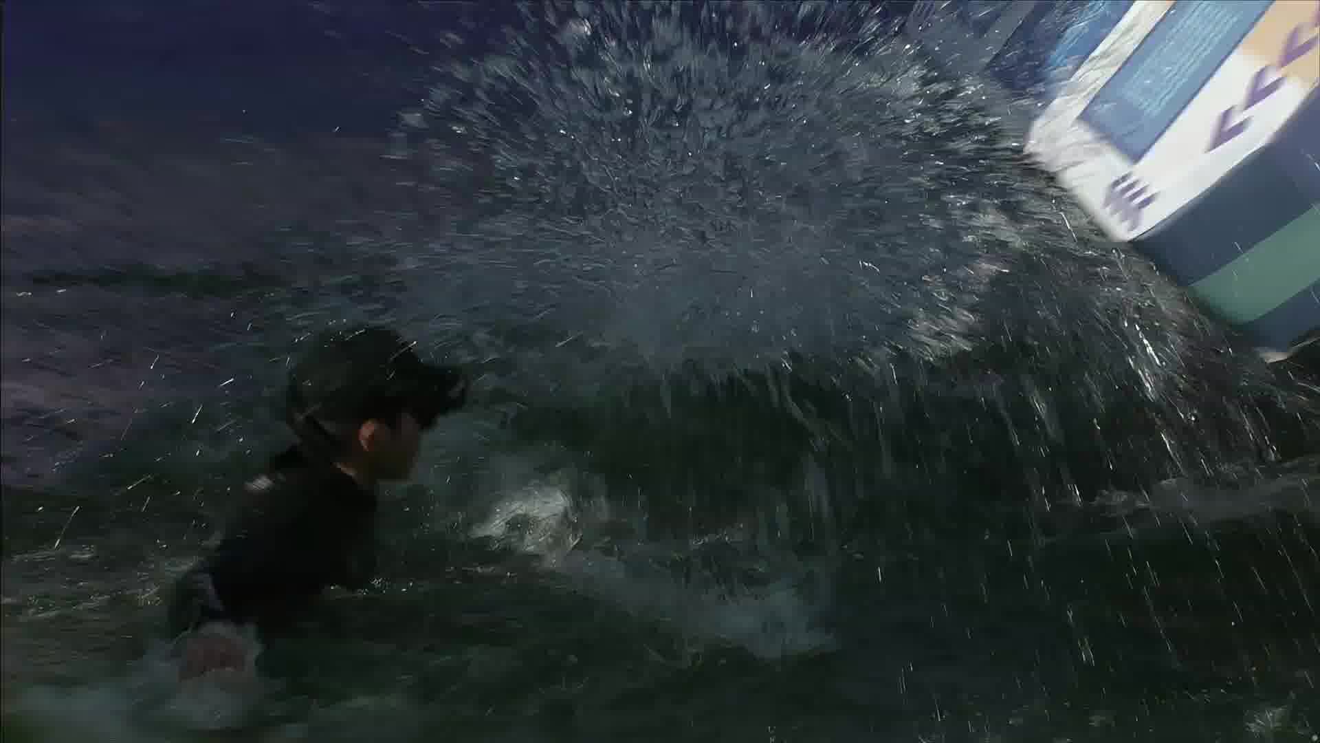 王芯恩落水视频