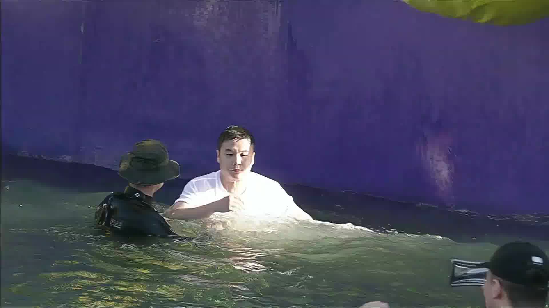 决赛德云两鬼落水视频