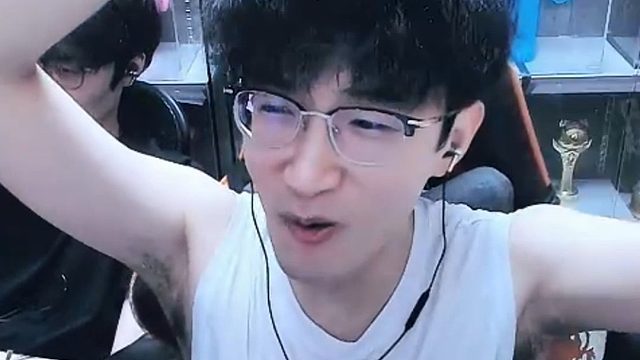 60万摸手真实原因？原来还有后续