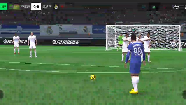 任意球战术 往禁区里一脚传球直接射门