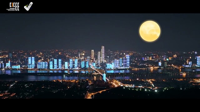 中秋快乐丨2025CICEE 与工程机械人一起 追风赶月不停留！#CICEE#工程机械#中秋