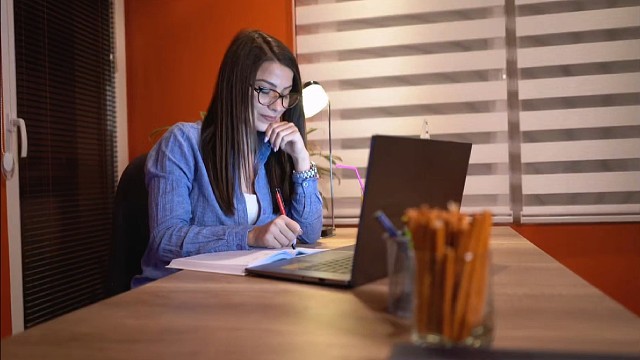 如何快速创建求职信？获取现成模板？