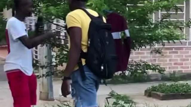 国外街头整蛊搞笑瞬间 (10)