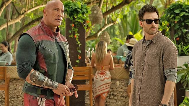 【IGN】电影《红色一号：冬日行动》全新预告：巨石强森、克里斯·埃文斯主演