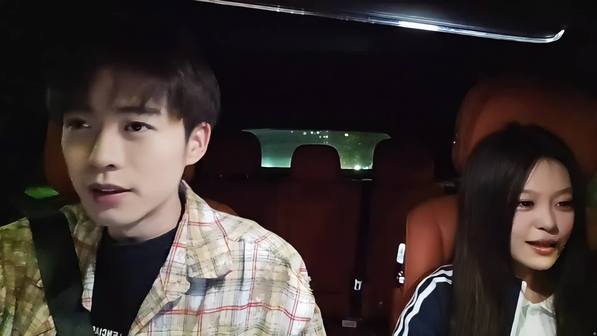 【子圣-798】打羽毛球是借口？我是真的想打羽毛球了！