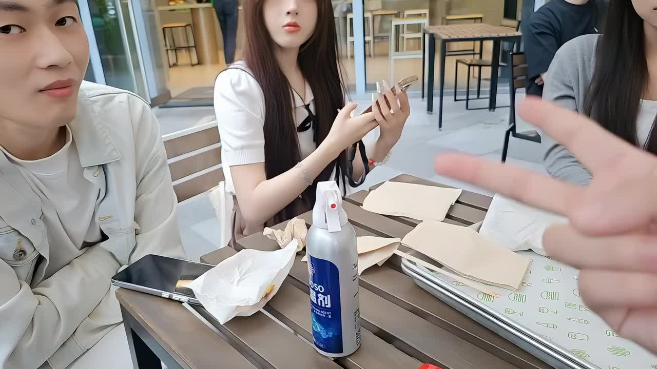 美女竟贷了900个买了套别墅？