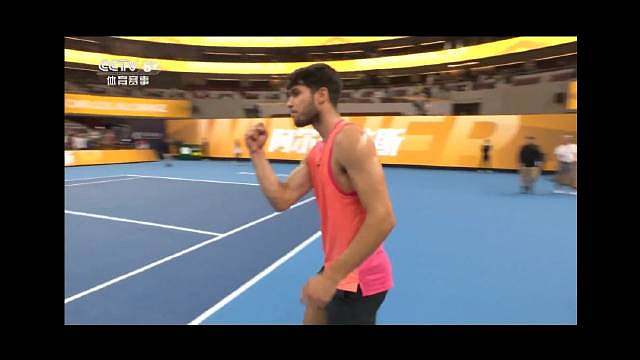 9月29日，钻石球场晚间比赛，耗时56分钟，阿尔卡拉斯6比1、6比2轻松战胜格里科斯普，晋级中网男单