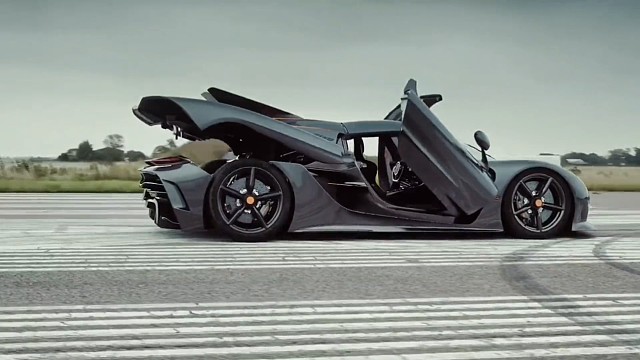 只有价格才能对得起这个车吧