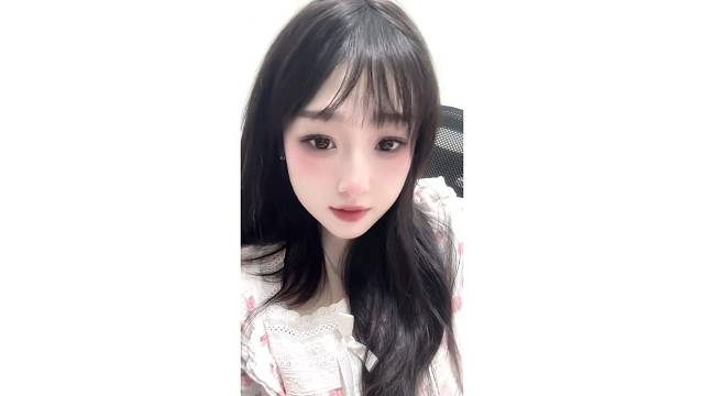 在你记忆里的我是否也渐渐模糊.