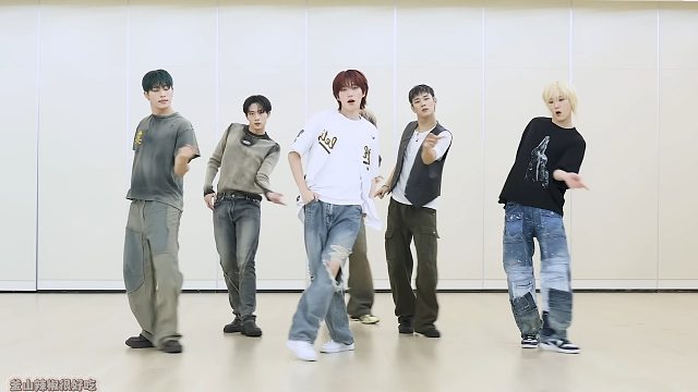 『4K镜面扒舞』P1Harmony最新回归曲SAD SONG镜面放大练习室 放大+加亮+替换音源 扒