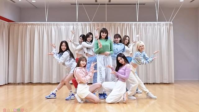 『4K镜面扒舞』NiziU-“ASOBO”镜面放大练习室 放大+加亮+替换音源 扒舞用