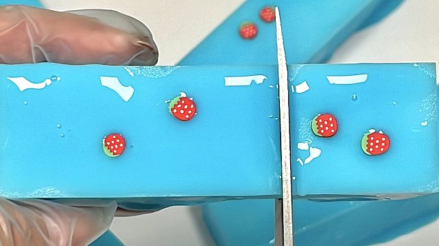 沉浸式剪乳酸菌草莓条子～