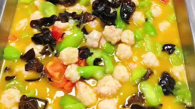 味莱客餐饮公司的独特菜单如何改变员工就餐体验？