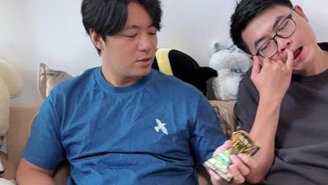 是兄弟就丢掉你手上的槟榔，来吃榄子！#零食 #橄榄 #甘草橄榄 