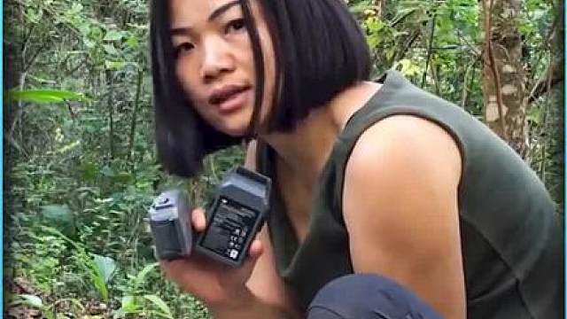 国内女子挑战荒野求生100天，抓到四条肥美鲫鱼，烹饪烤鱼大餐 #野外生存 #荒野独居 #荒野求生 #