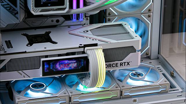 联力VISION 高颜值的纯白海景房电脑