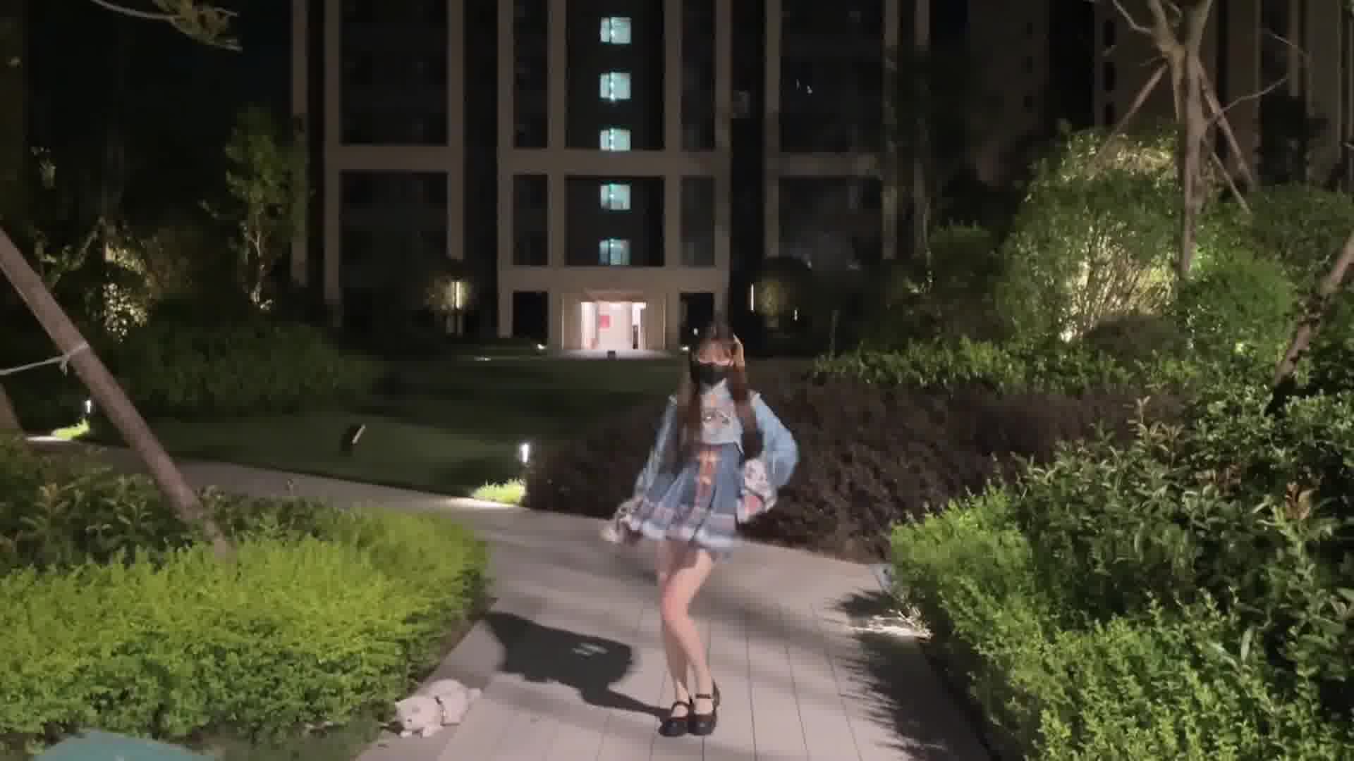 我的小僵尸能降住你吗